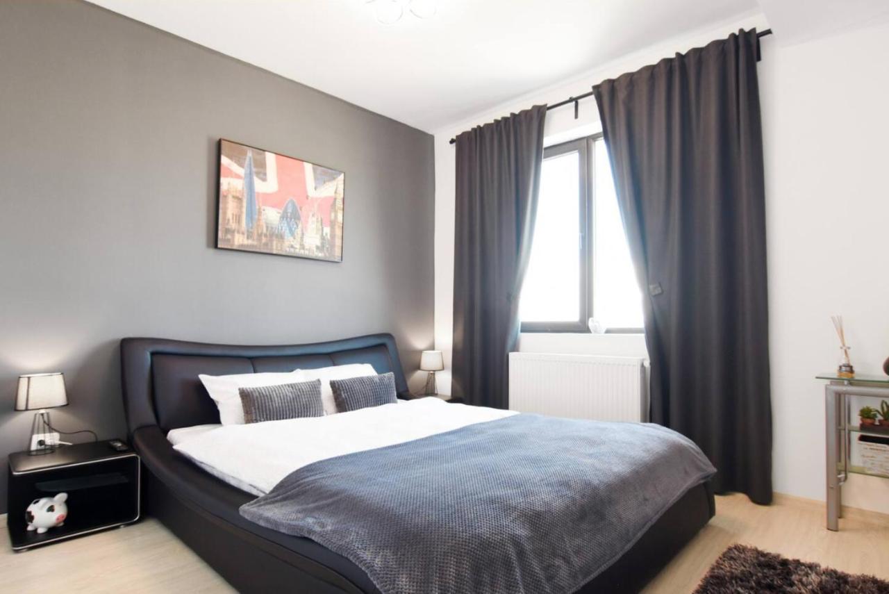 Luxor Apartment Otopeni Buitenkant foto